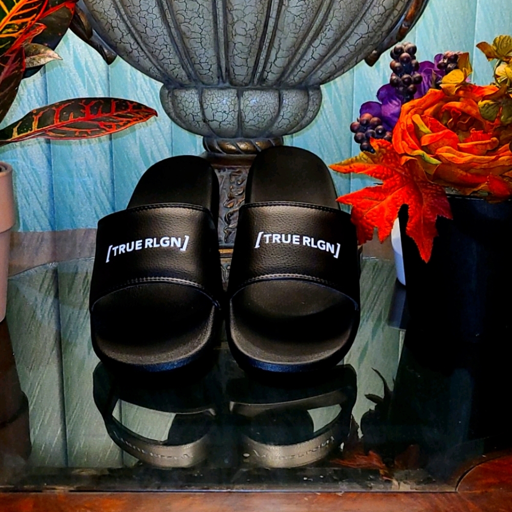 True Religion Slides